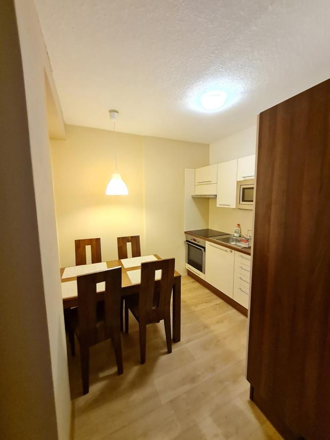 Apartman Na Kraji Lesa Všemina المظهر الخارجي الصورة