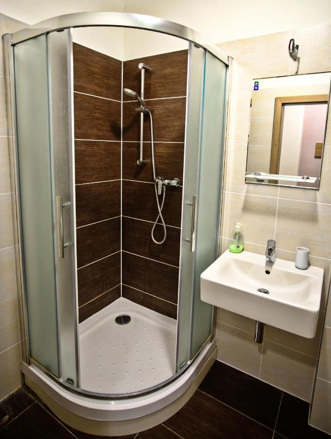 Apartman Na Kraji Lesa Všemina المظهر الخارجي الصورة